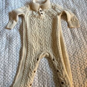 GAP Cream Cable Knit Kids Footie